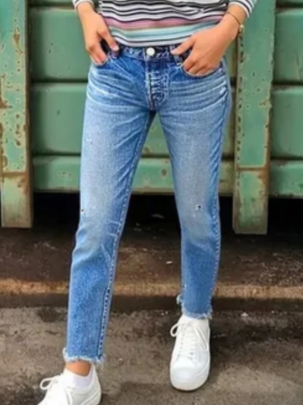 Flamingals Raw Hem Ripped Mid Waist Straight Leg Crop Jeans Large NEW WITH TAGS